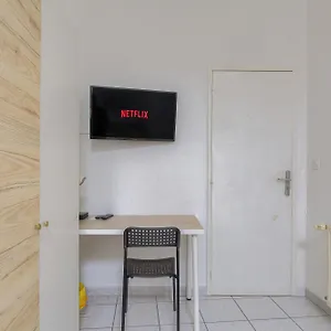  Appartement Jolie Maison Cosy à Lagnieu, Proche Cnpe France