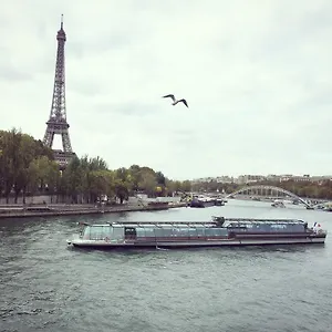  Appartement Eiffel Tower Champs De Mars